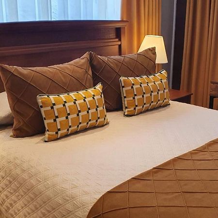 Hotel Puerta Del Lago Puerto Varas Kültér fotó