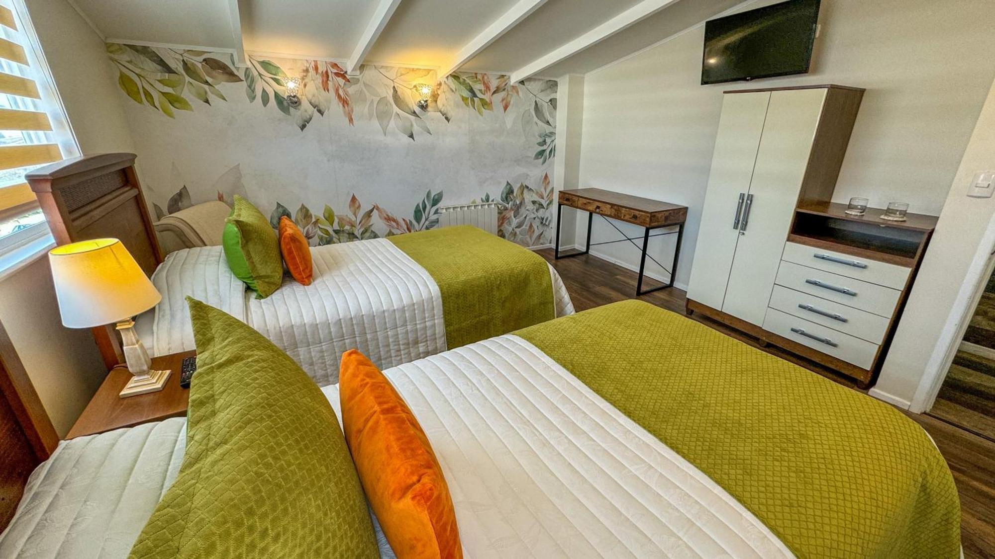 Hotel Puerta Del Lago Puerto Varas Kültér fotó