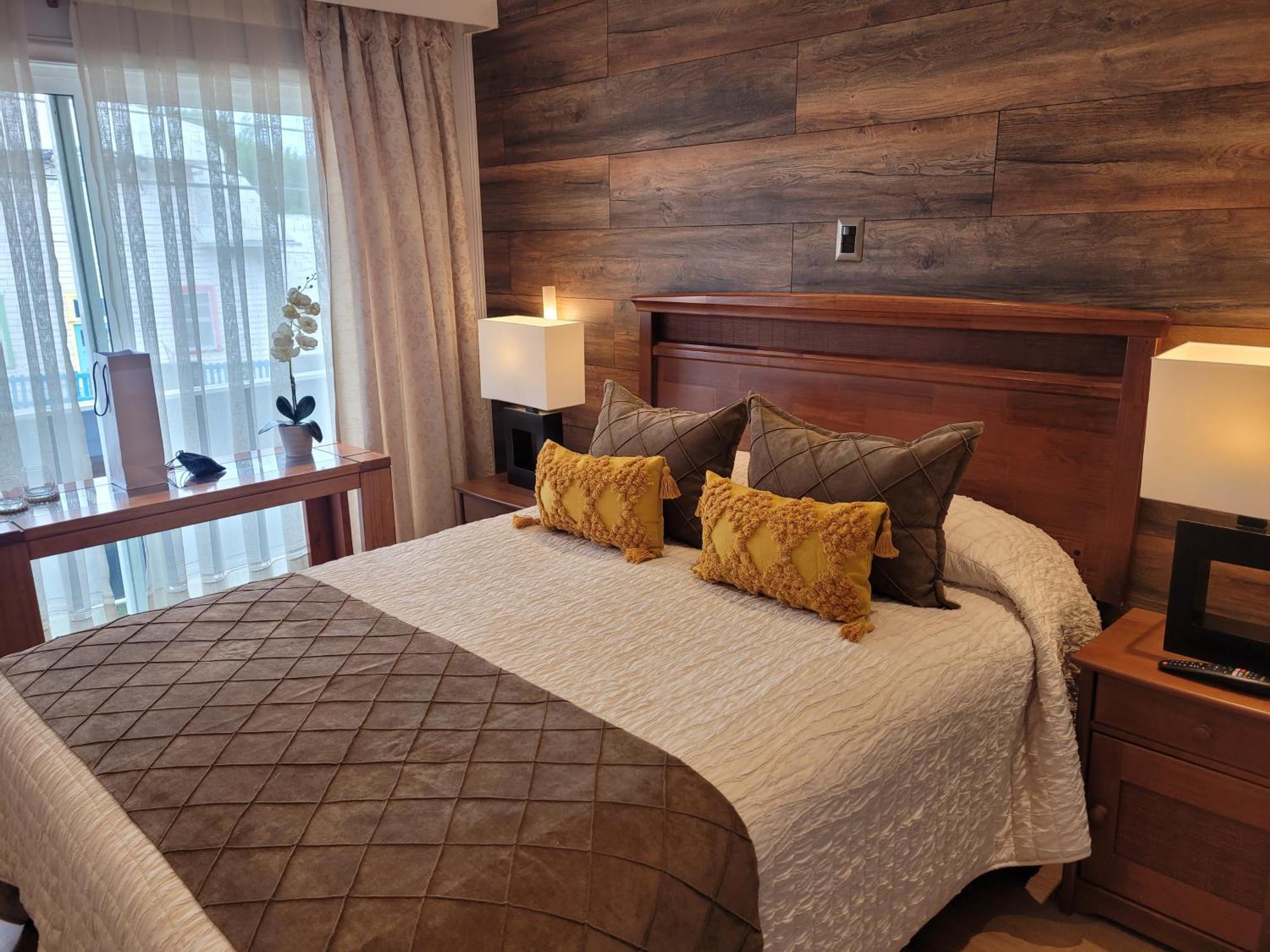 Hotel Puerta Del Lago Puerto Varas Kültér fotó