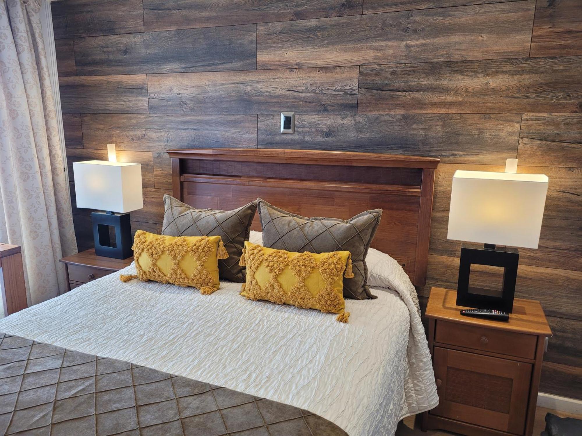Hotel Puerta Del Lago Puerto Varas Kültér fotó