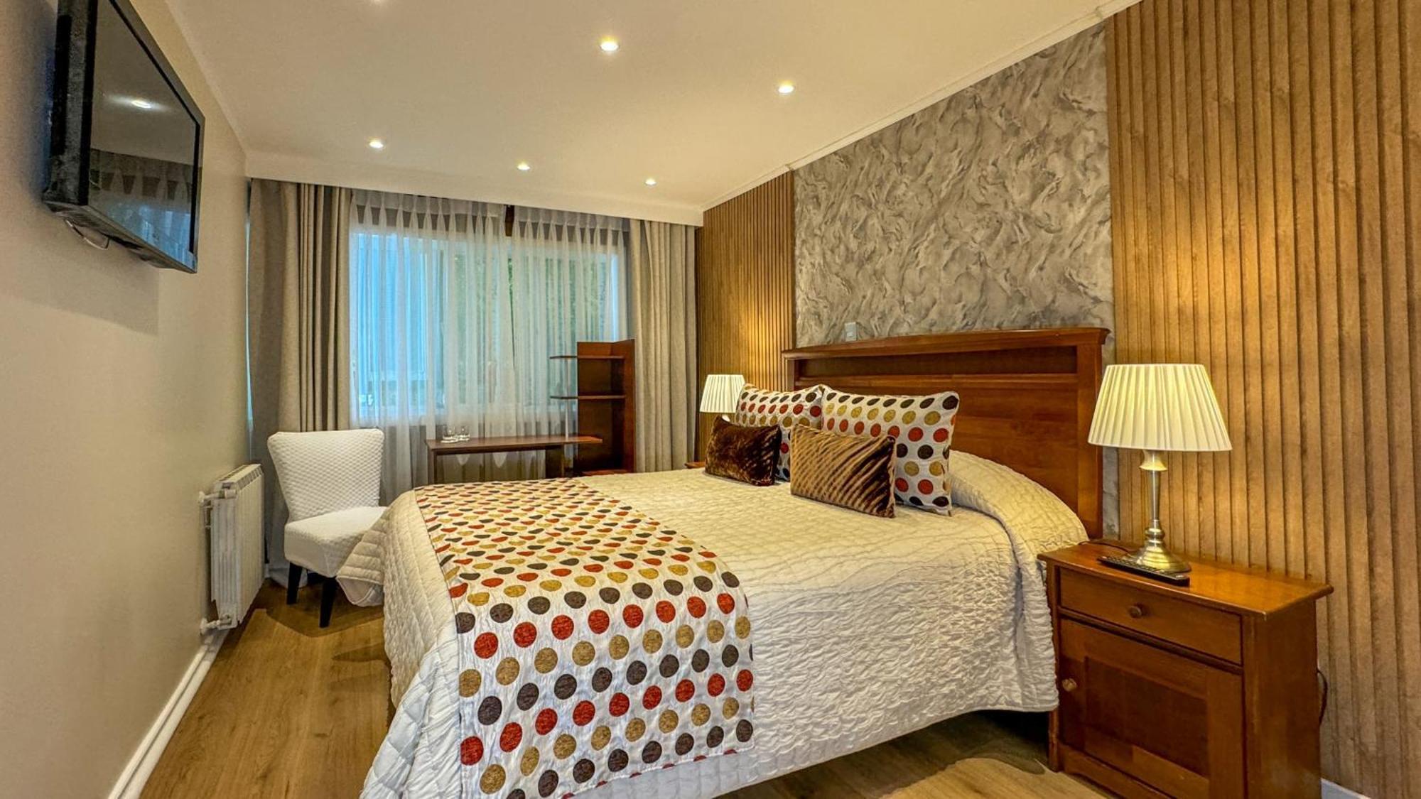 Hotel Puerta Del Lago Puerto Varas Kültér fotó