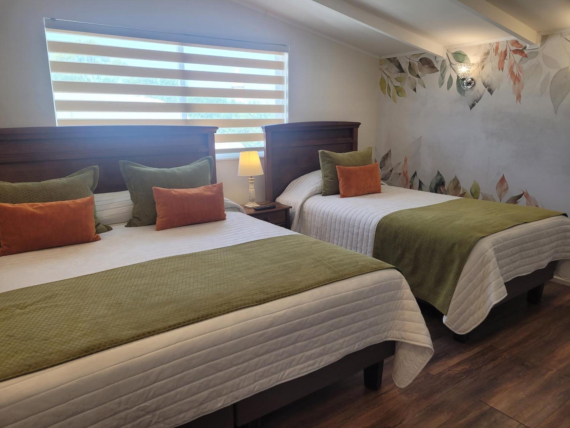 Hotel Puerta Del Lago Puerto Varas Kültér fotó