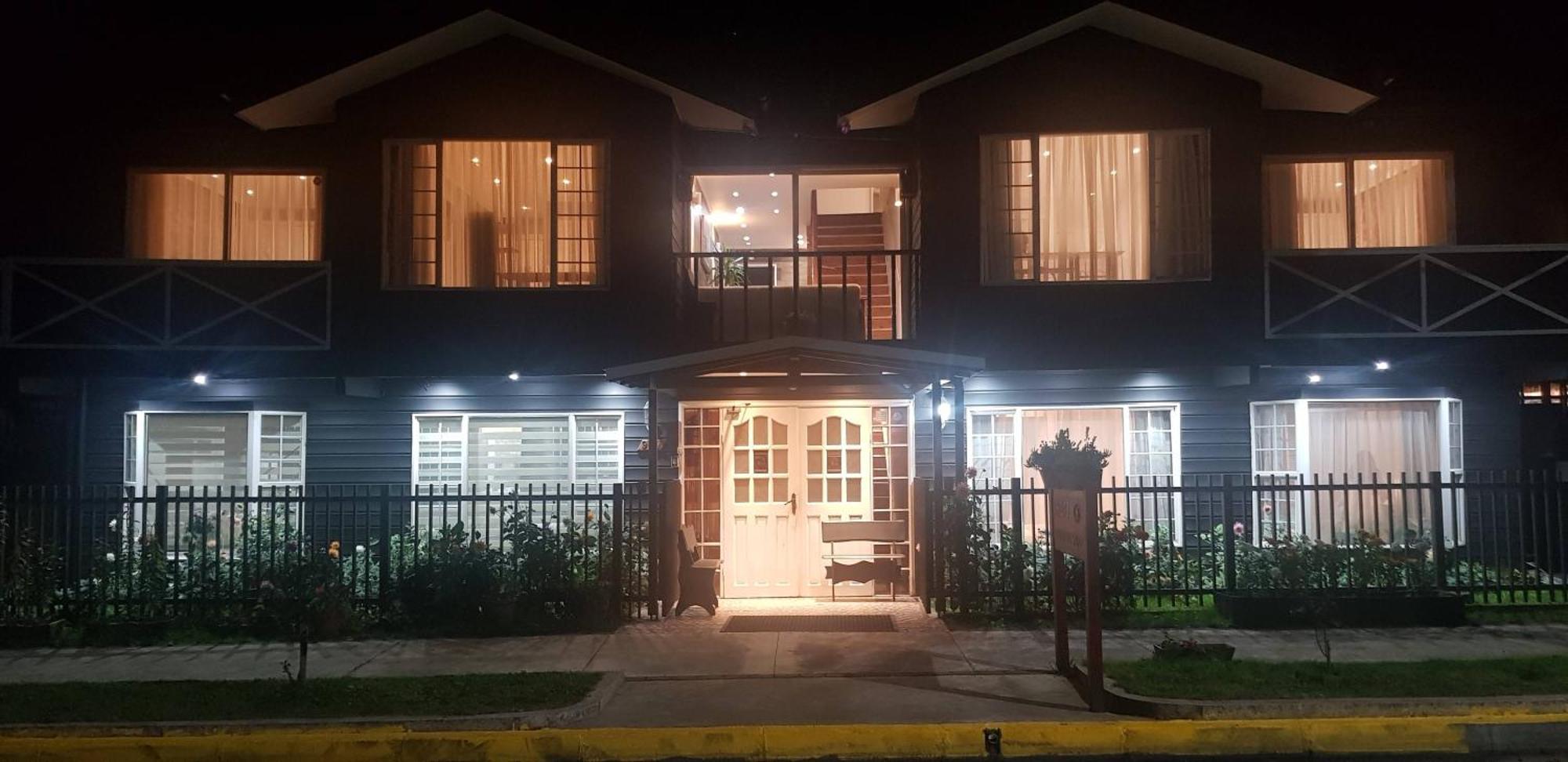 Hotel Puerta Del Lago Puerto Varas Kültér fotó