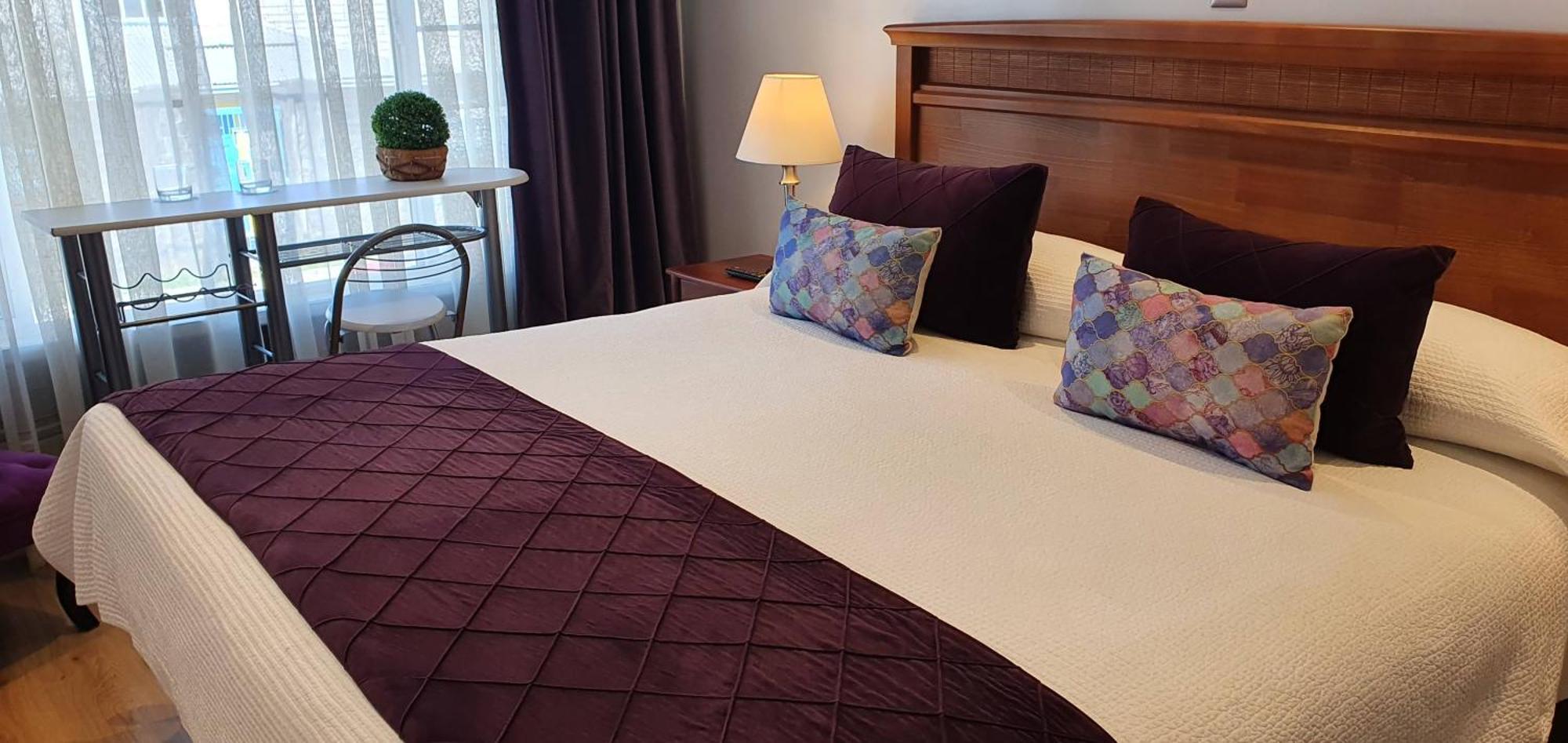 Hotel Puerta Del Lago Puerto Varas Kültér fotó