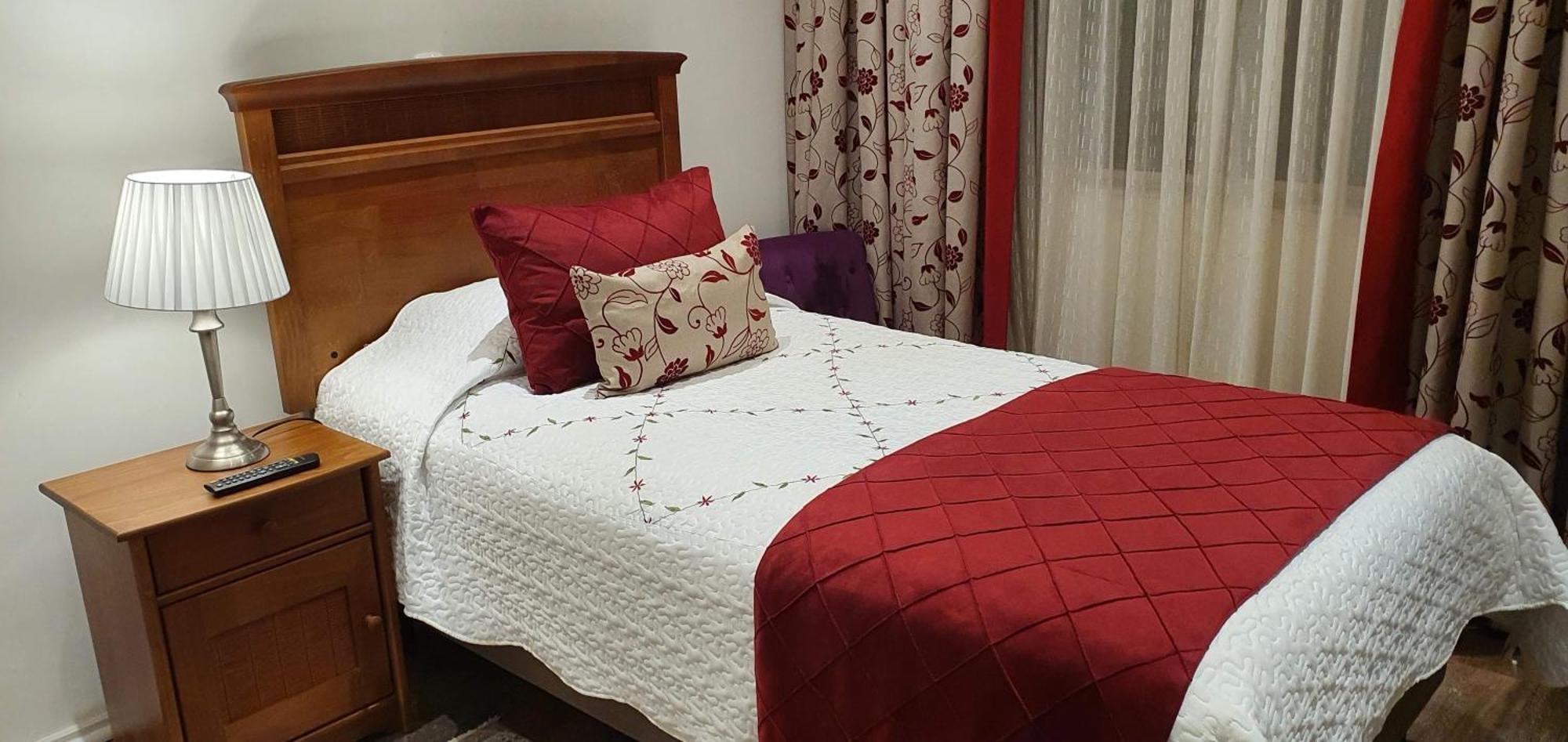 Hotel Puerta Del Lago Puerto Varas Kültér fotó