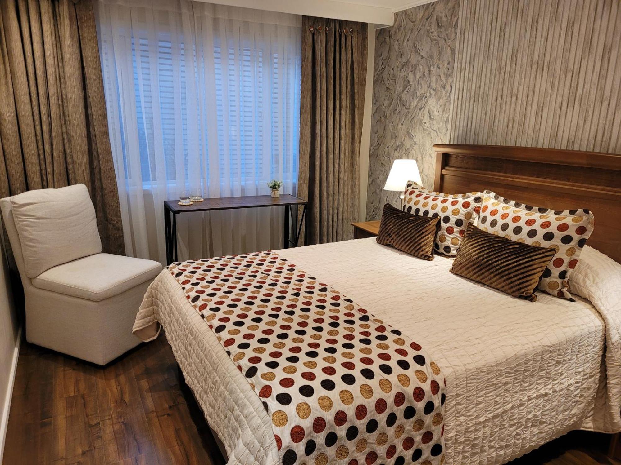 Hotel Puerta Del Lago Puerto Varas Kültér fotó