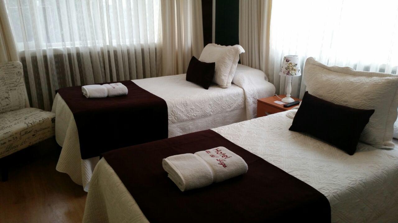 Hotel Puerta Del Lago Puerto Varas Kültér fotó